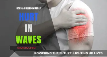 Does a Pulled Muscle Hurt in Waves? Understanding Pain Patterns