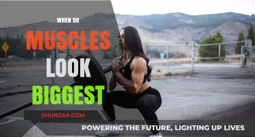 Muscle Show-Off: Best Time to Flex
